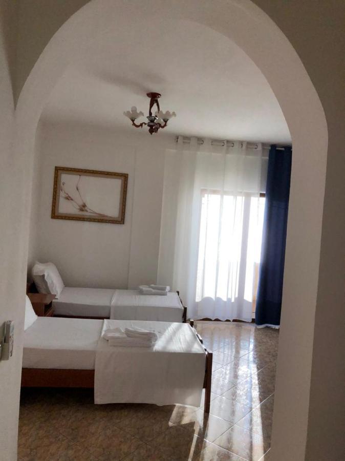 Kenza Apartments Sarande Ruang foto