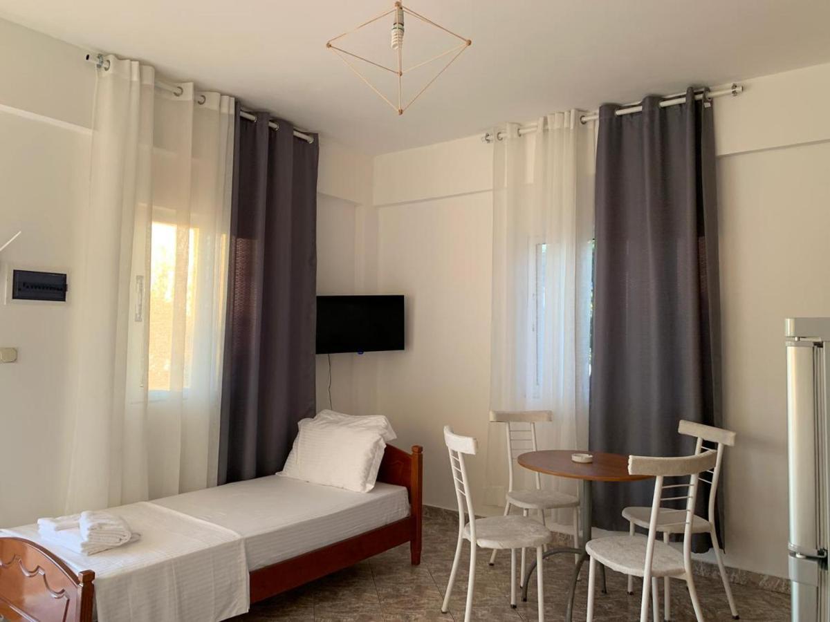 Kenza Apartments Sarande Ruang foto