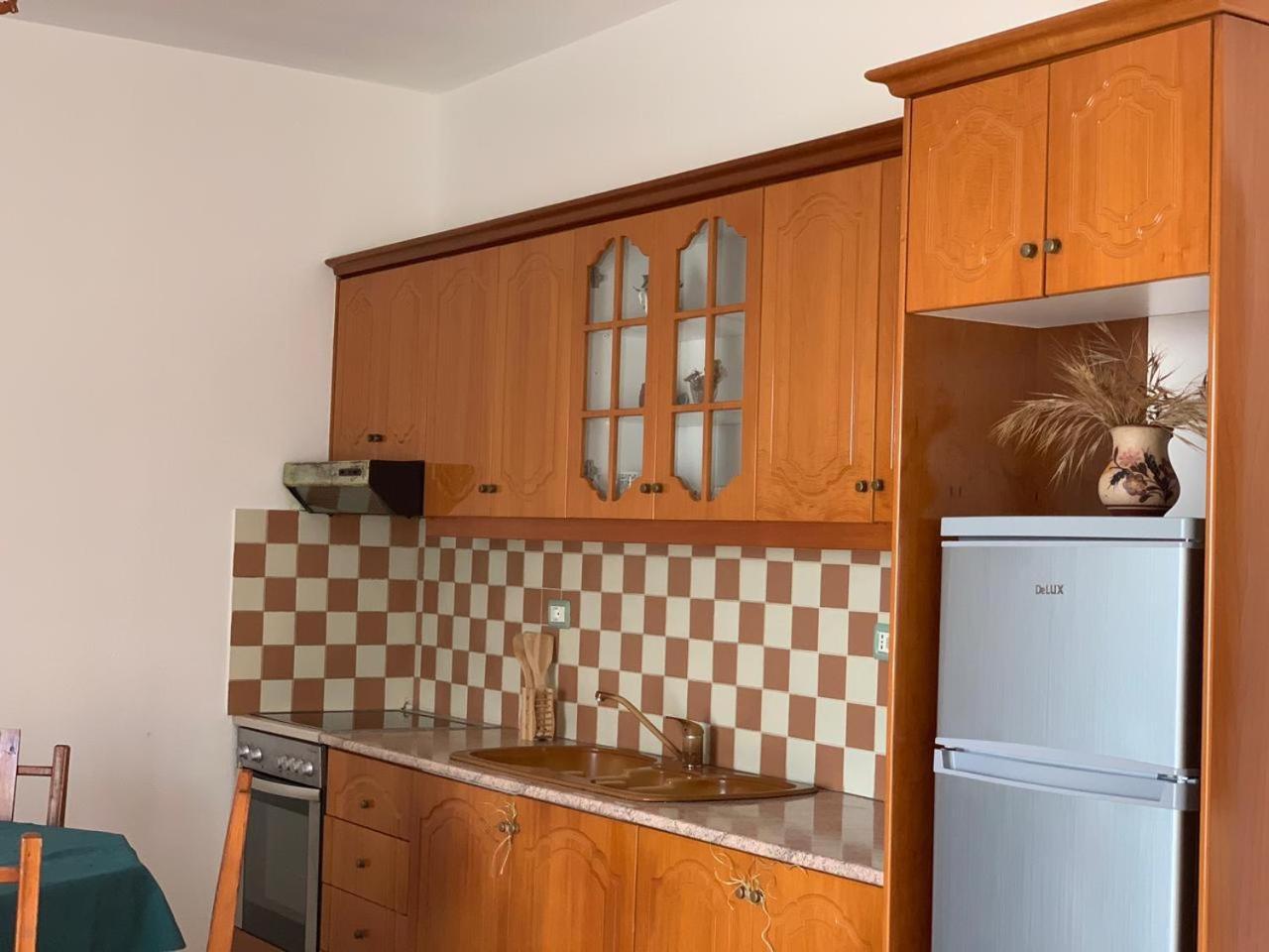Kenza Apartments Sarande Ruang foto