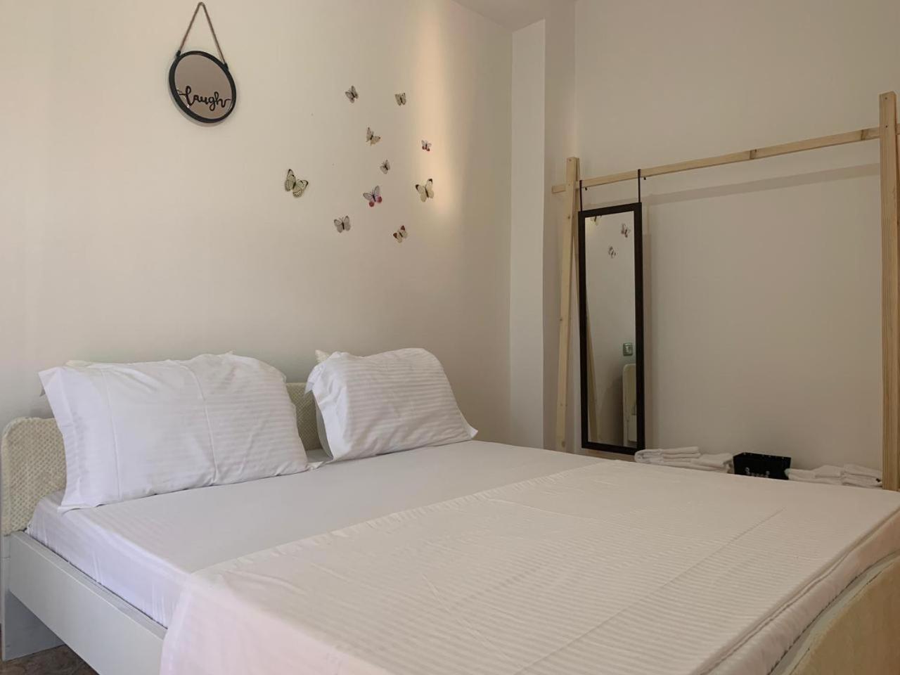 Kenza Apartments Sarande Ruang foto